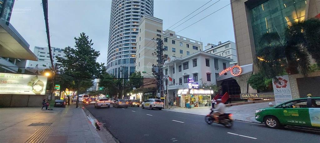 Cho thuê 400m2 sân thượng khách sạn lớn khu phố tây, nha trang