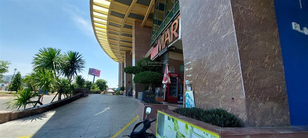 Cho thuê shophouse 2 mặt tiền mường thanh đường trần phú