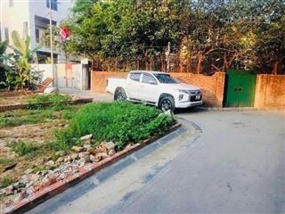 Bán 85m xóm gà cổ loa
sát vin cổ loa gần cầu tứ liên đường ôtô, giá chỉ nhỉnh 6 tỷ. 0963 781 ***