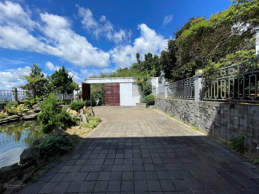 735m2 (12,5x70m) sẵn 200 thổ cư  biệt thự trung tâm phường b'lao  tp.bảo lộc