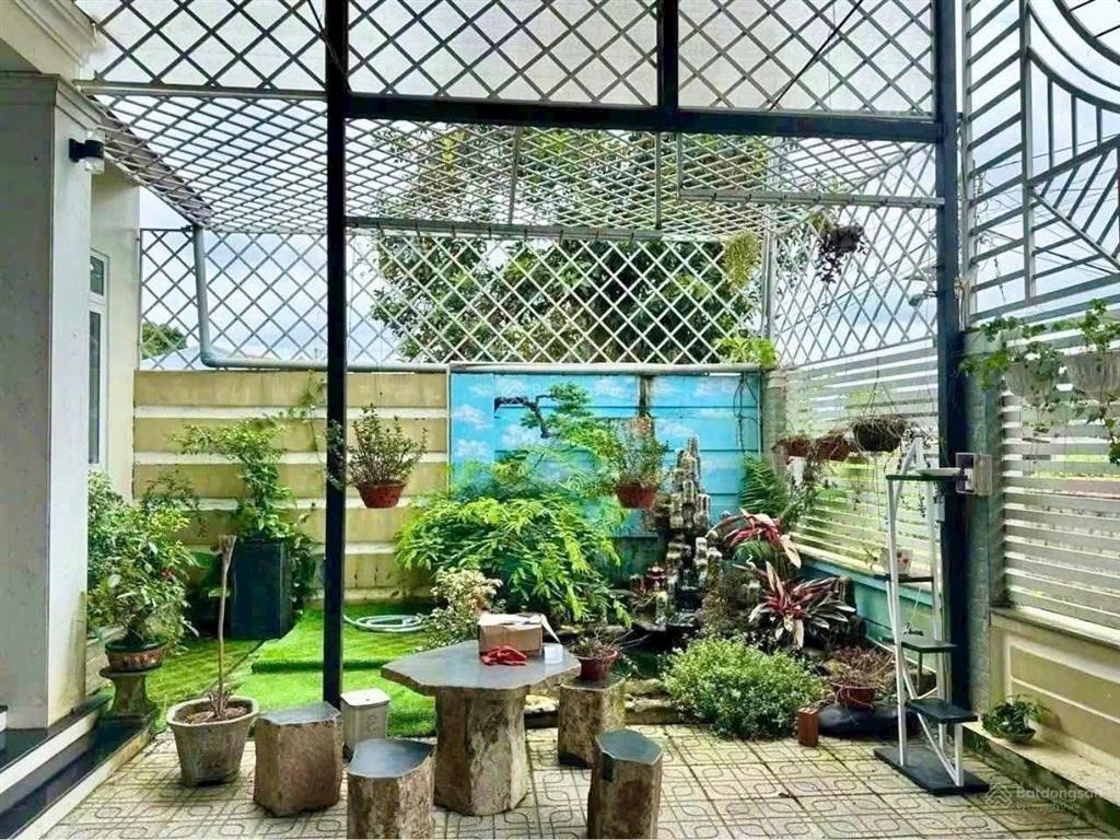 Nhà trung tâm bảo lộc  dt 10mx21m sẵn thổ cư huỳnh thúc kháng  phường 2