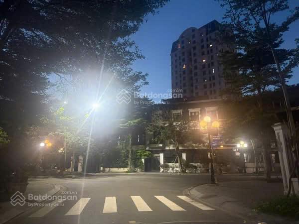 Biệt thự the manor huế 150m², 3 tầng, hướng đn, giảm 2 tỷ chỉ còn 6, x tỷ.  0911 053 ***
