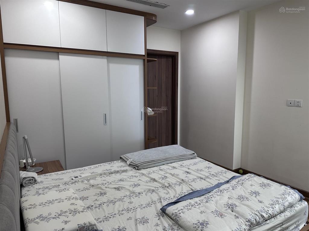 Chuyển nhượng căn hộ tầng cao view thoáng vị trí đi làm đi học thuận tiện quanh các trụ sở tập đoàn