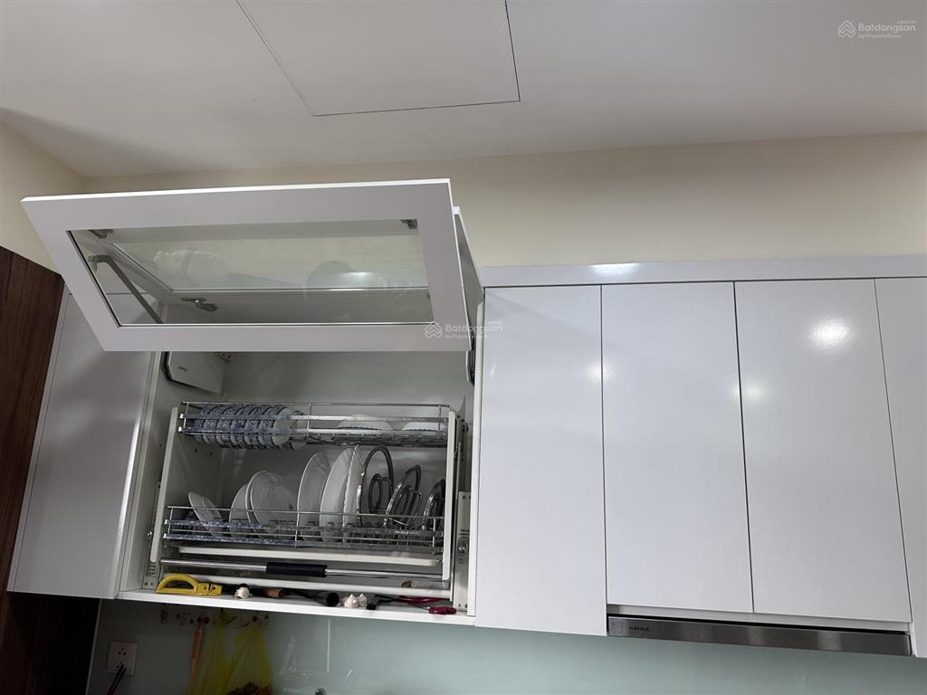 Chuyển nhượng căn hộ tầng cao view thoáng vị trí đi làm đi học thuận tiện quanh các trụ sở tập đoàn
