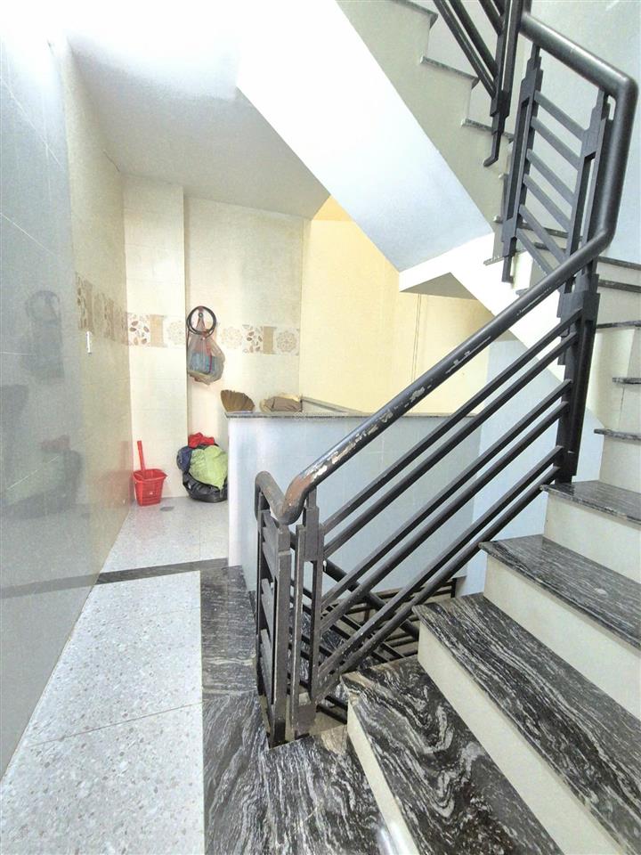 Bán nhà 3 lầu hẻm xe hơi tân bình, chỉ 5.9 tỷ còn bớt