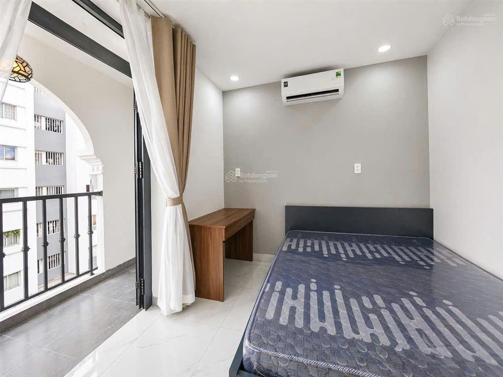 Bán tòa nhà 6 tấm gồm 22 phòng thang máy thu nhập 90 triệu/tháng