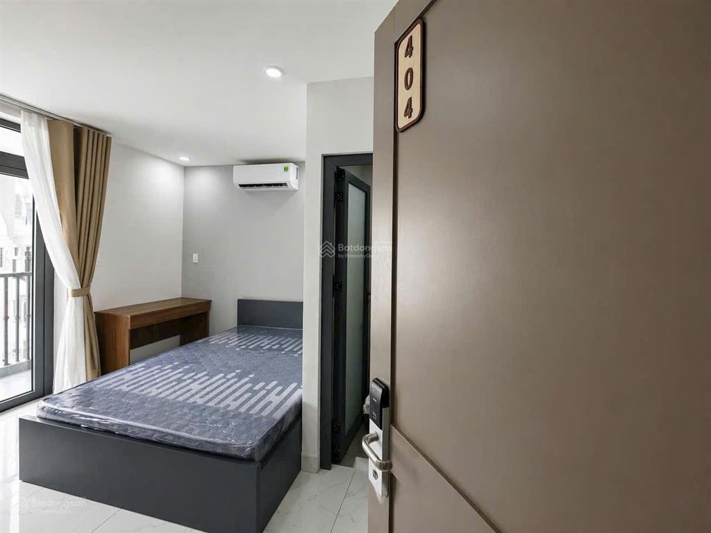Bán tòa nhà 6 tấm gồm 22 phòng thang máy thu nhập 90 triệu/tháng