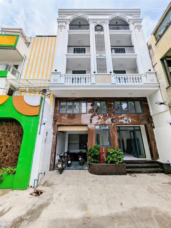 Bán tòa nhà 6 tấm gồm 22 phòng thang máy thu nhập 90 triệu/tháng