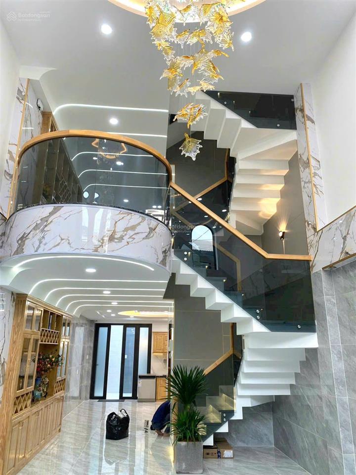 Bán nhà 5 tấm hẻm xe hơi chính chủ 4.7 dài 17m mới đẹp vào ở liền