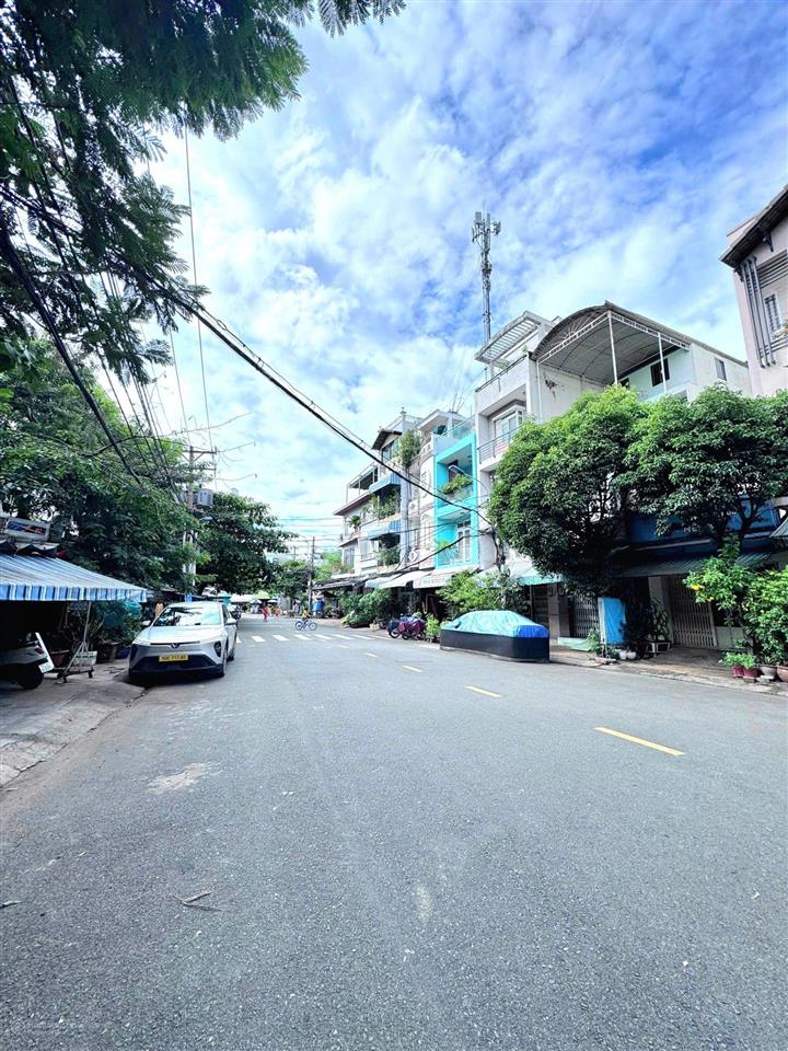 Bán nhà ngay trung tâm giữa tân bình, tân phú, q.11
