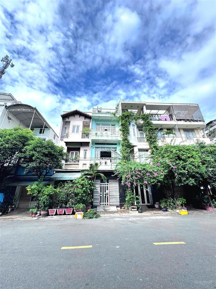 Bán nhà ngay trung tâm giữa tân bình, tân phú, q.11