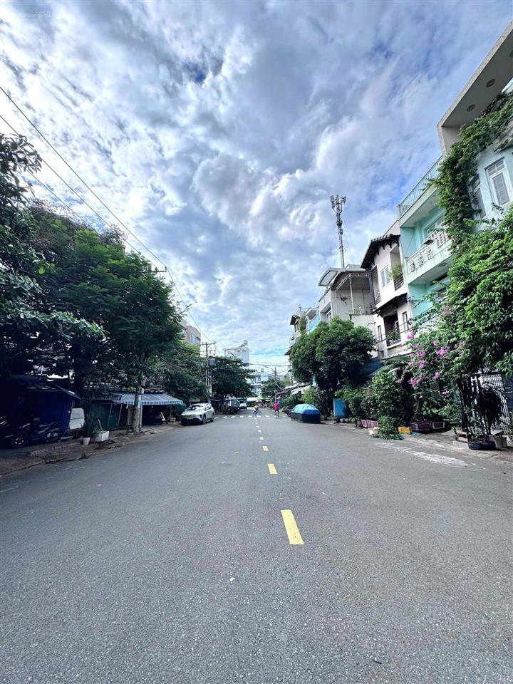 Bán nhà ngay trung tâm giữa tân bình, tân phú, q.11