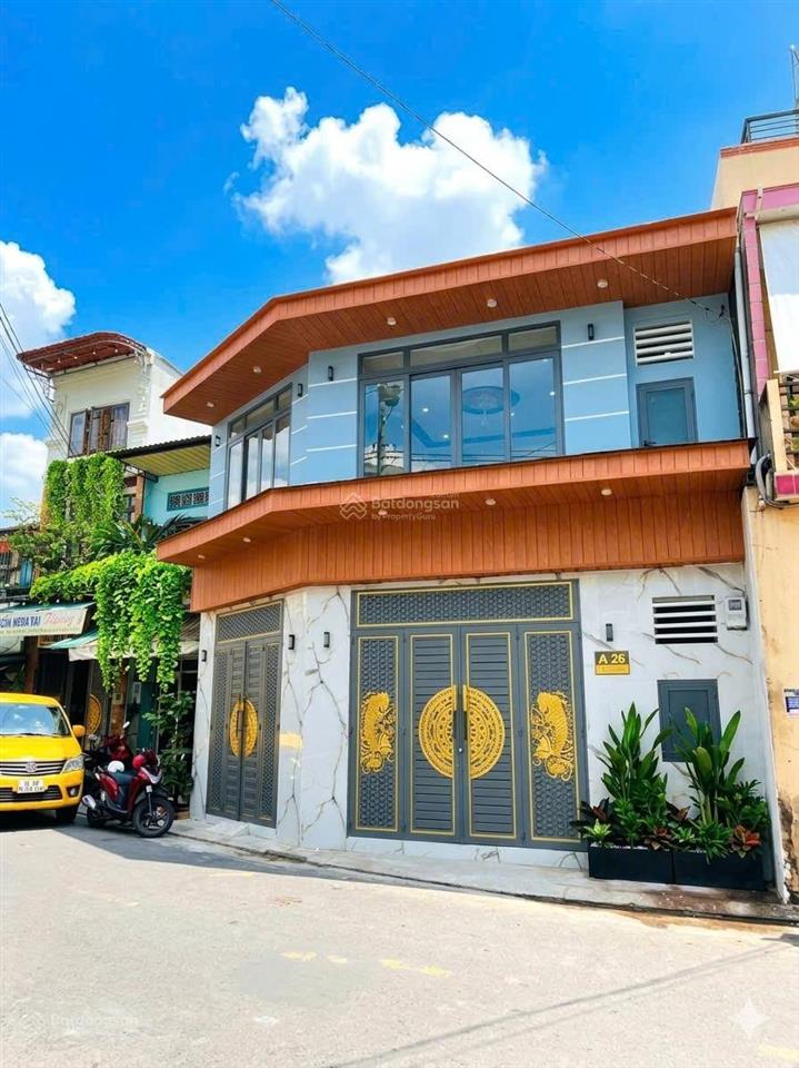Bán nhà mặt tiền gần phú thọ hòa ngang 8m dài 8m