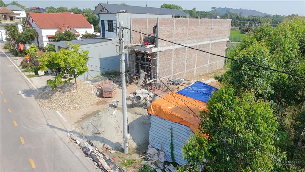 Bán đất 2 mặt tiền, 100m², hành lang hơn 15m, giá hơn 1 tỷ tại đồi rồng, tân yên, tỉnh bắc ninh