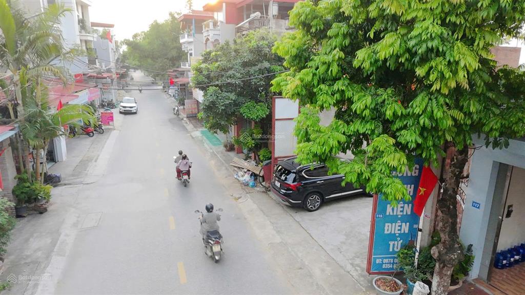 Bán đất bán đất tặng nhà 175m2 trục chính hoàng mai, phường nếnh, bắc ninh giá thương lượng mạnh