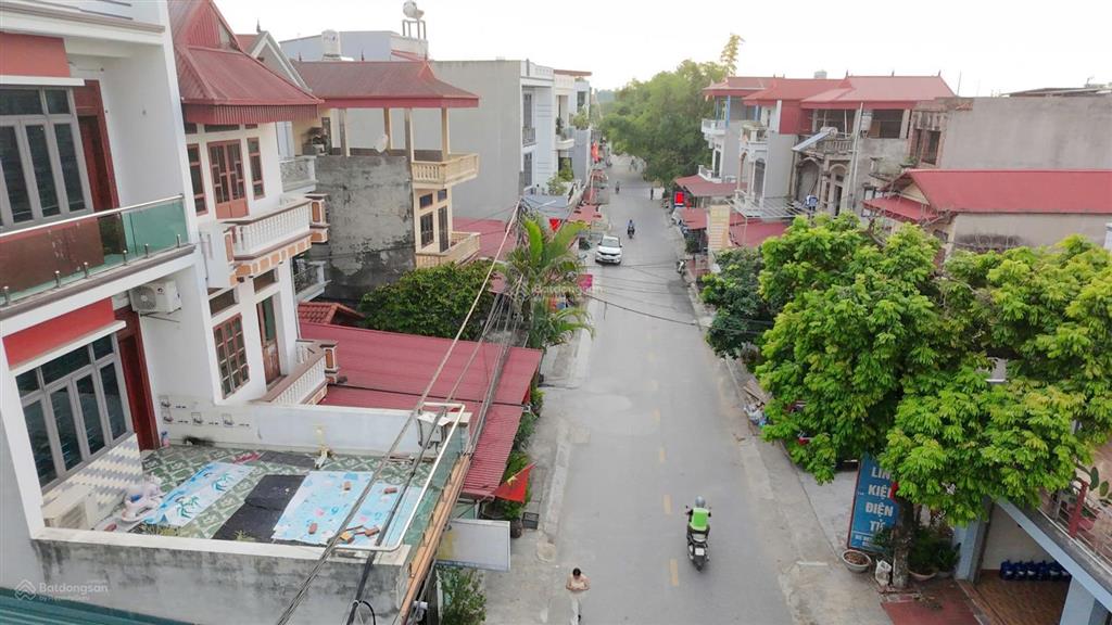 Bán đất bán đất tặng nhà 175m2 trục chính hoàng mai, phường nếnh, bắc ninh giá thương lượng mạnh