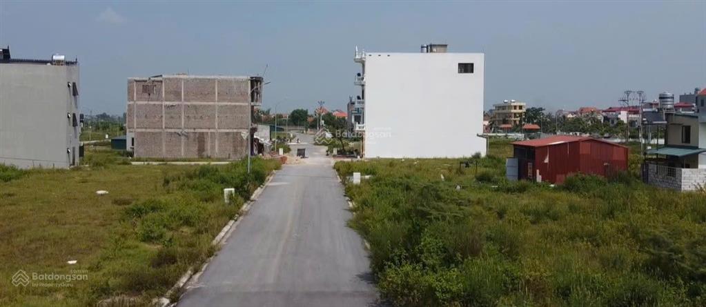 Bán lô khe thoáng 108m2, mặt tiền 6m tại tdp vàng  bích sơn, việt yên  giá chỉ hơn 3 tỷ