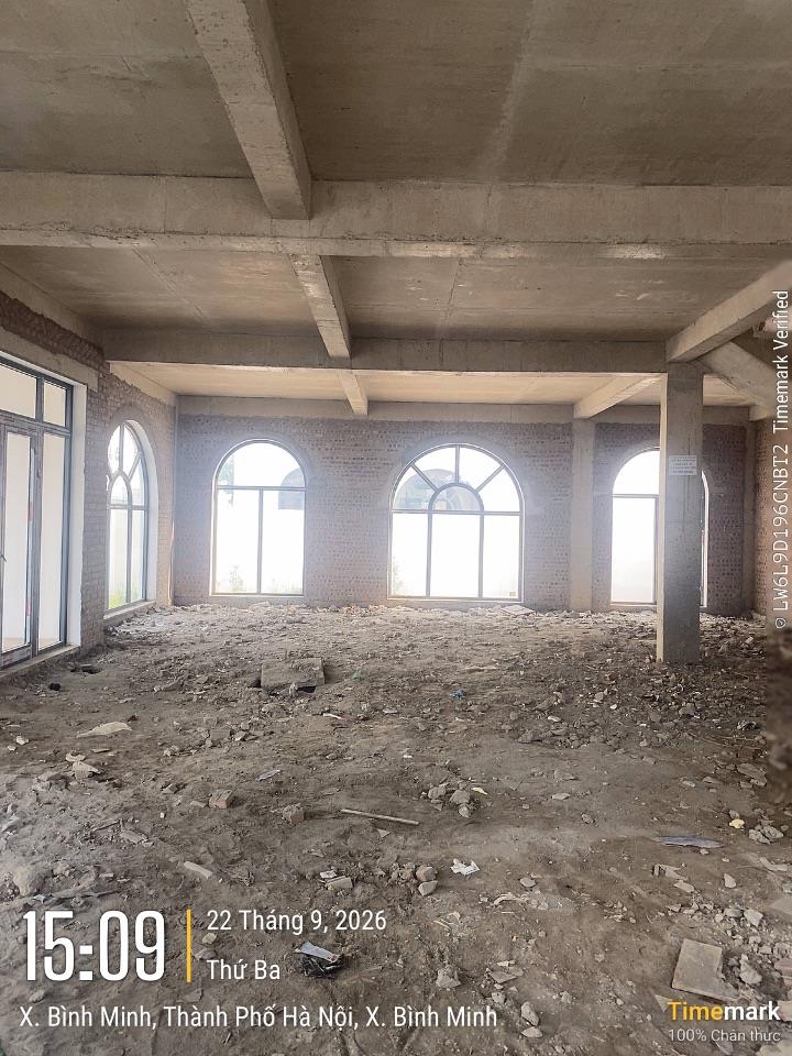 Cho thuê 270m2 (12x22.5) biệt thự 3.5 tầng B2.2 BT1 đối diện CF King Thanh Hà