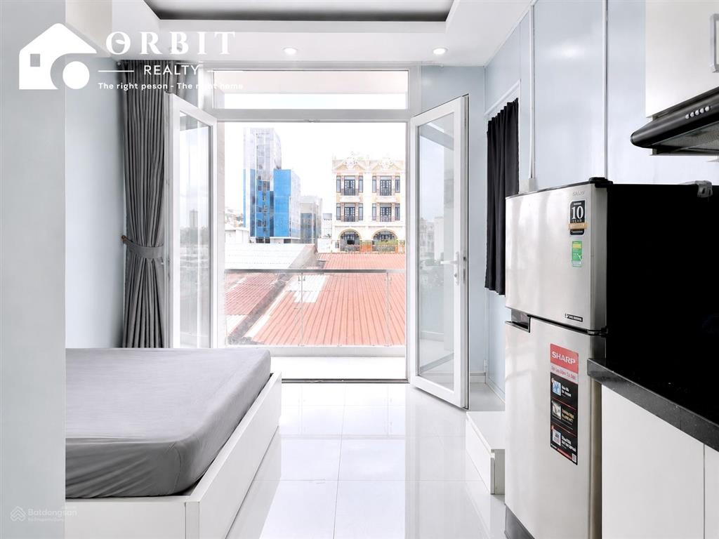 Studio ban công, thang máy, đầy đủ tiện nghi ngay trung tâm sài gòn, cách dân chủ chỉ 3 phút