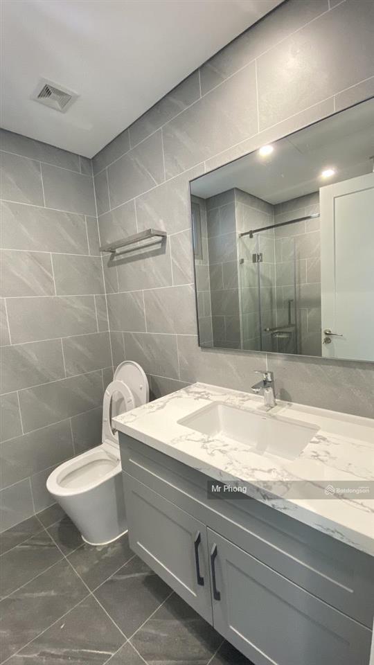 Cần cho thuê gấp!vimeco ct4 nguyễn chánh 3 phòng ngủ full đồ đẹp 141m2 giá cho thuê chỉ 23 triệu/th