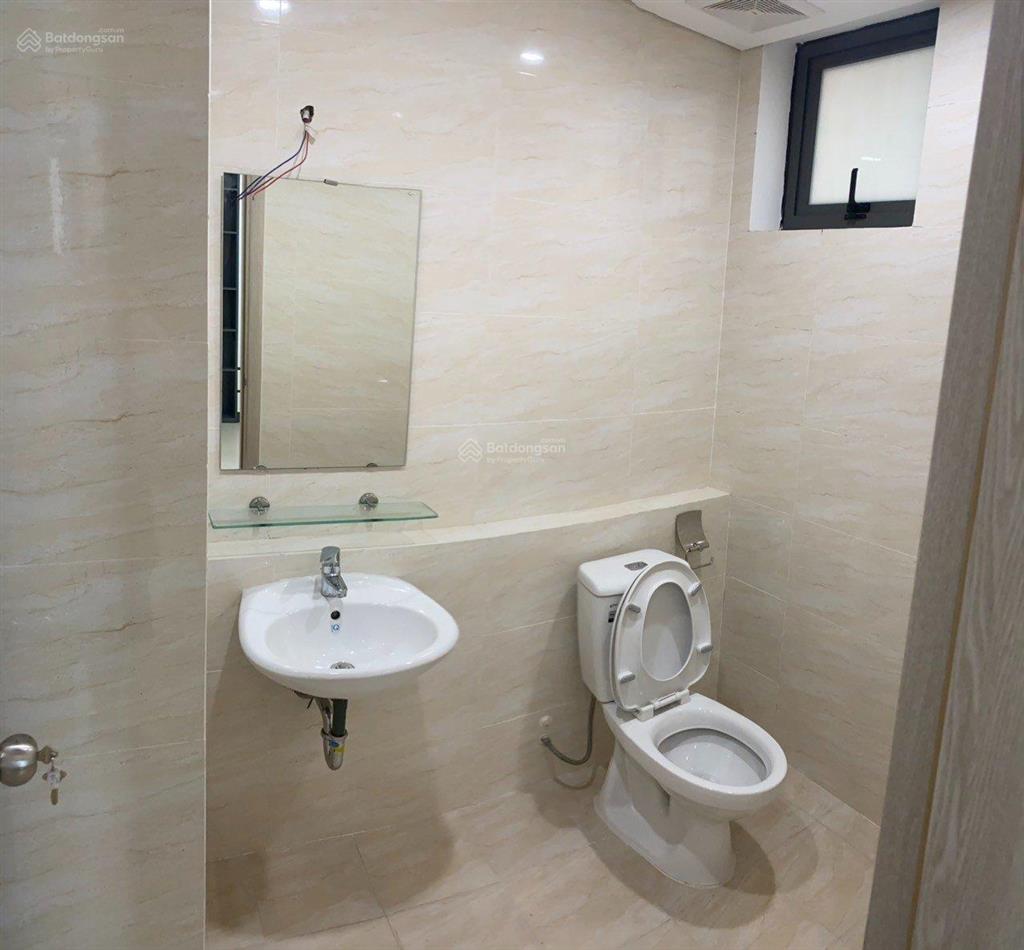 Cho thuê căn hộ handiresco 31 lê văn lương, 2 phòng ngủ, đồ cơ bản, làm văn phòng, giá 12,5 triệu