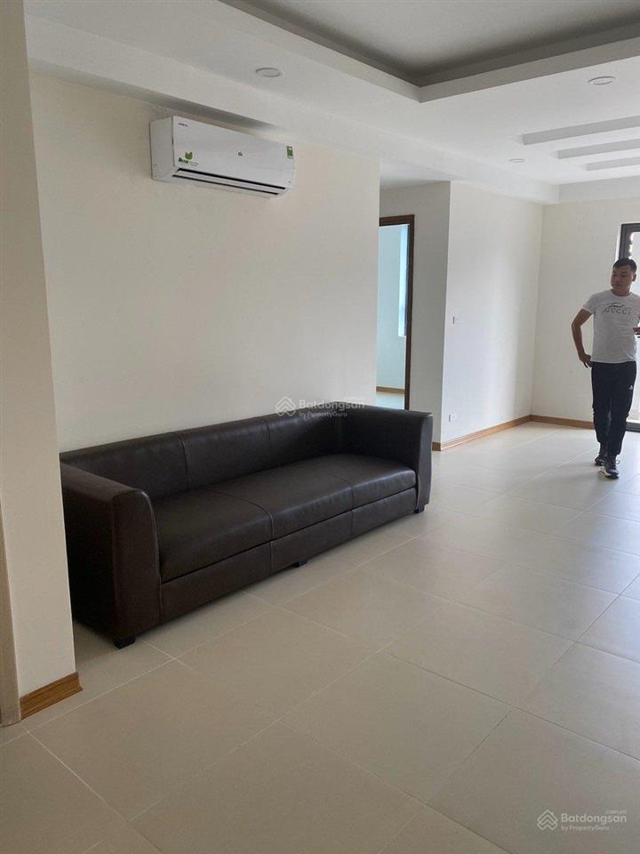 Cho thuê căn hộ handiresco 31 lê văn lương, 2 phòng ngủ, đồ cơ bản, làm văn phòng, giá 12,5 triệu