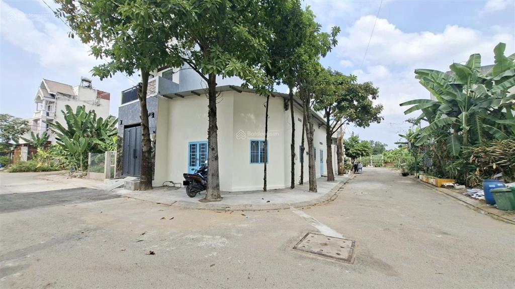 Cho thuê nhà căn góc  hẻm xe hơi 8m  tam đa, trường thạnh, quận 9 cũ