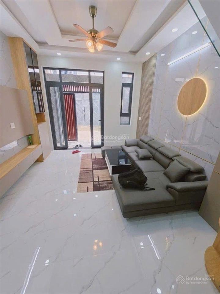 Bán nhà mới hẻm xe hơi võ văn hát đối diện đh tài chính marketing  3 tầng  4 phòng