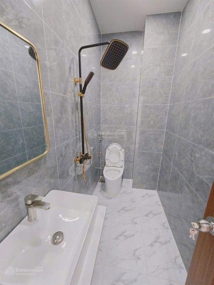 Bán nhà mới hẻm xe hơi võ văn hát đối diện đh tài chính marketing  3 tầng  4 phòng