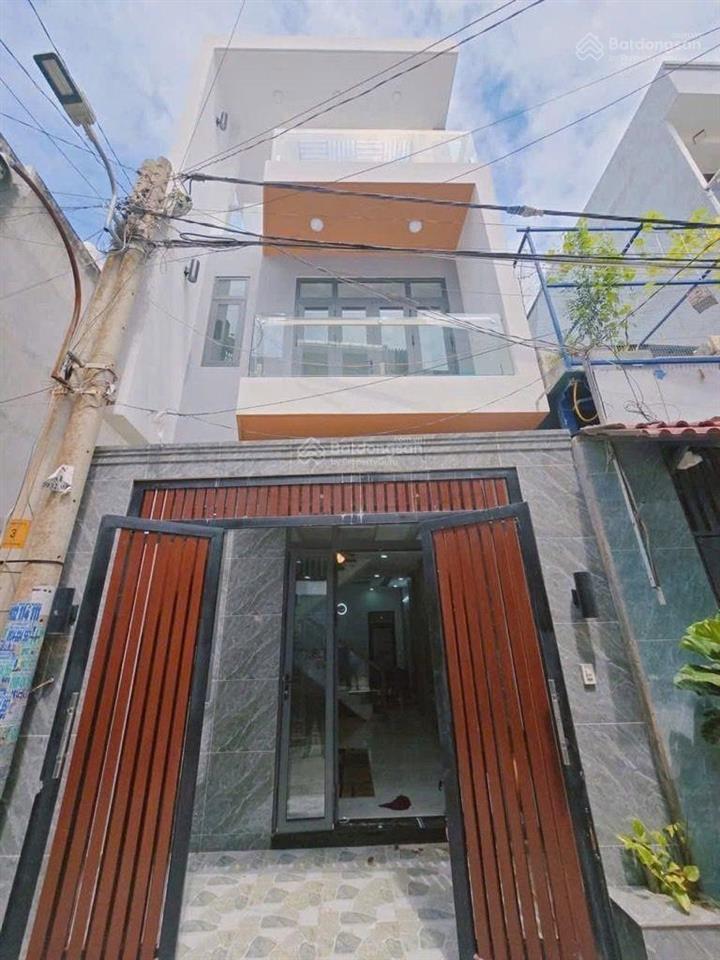 Bán nhà mới hẻm xe hơi võ văn hát đối diện đh tài chính marketing  3 tầng  4 phòng