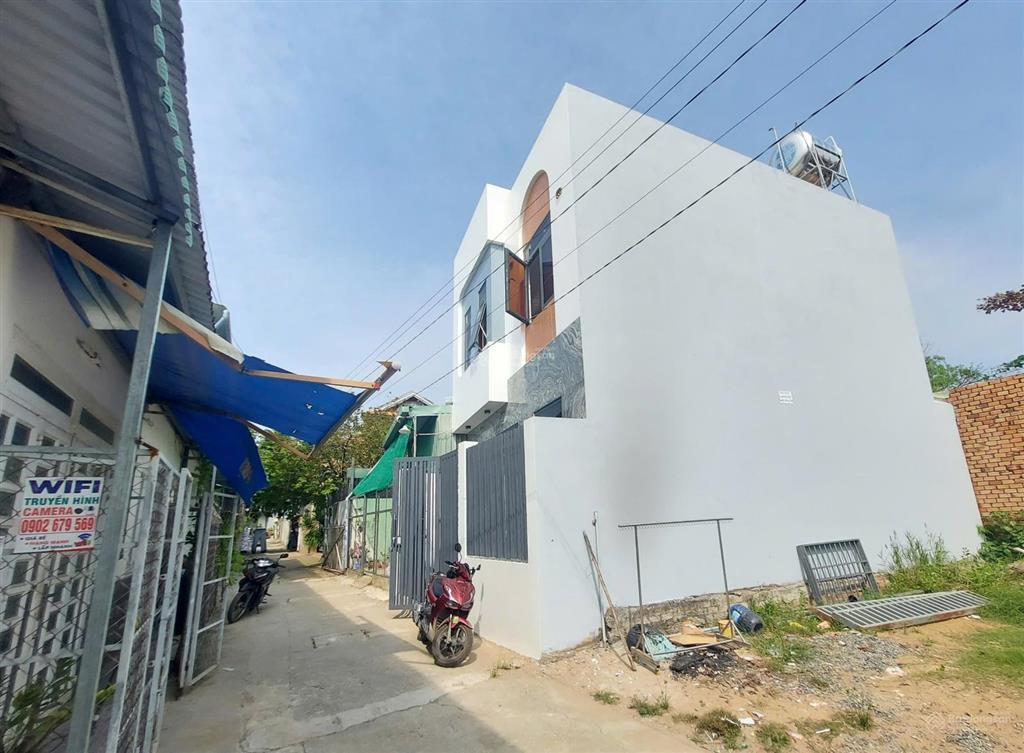 Cho thuê nhà đẹp  hẻm xe hơi 62m2 3 tầng hoàng hữu nam, quận 9