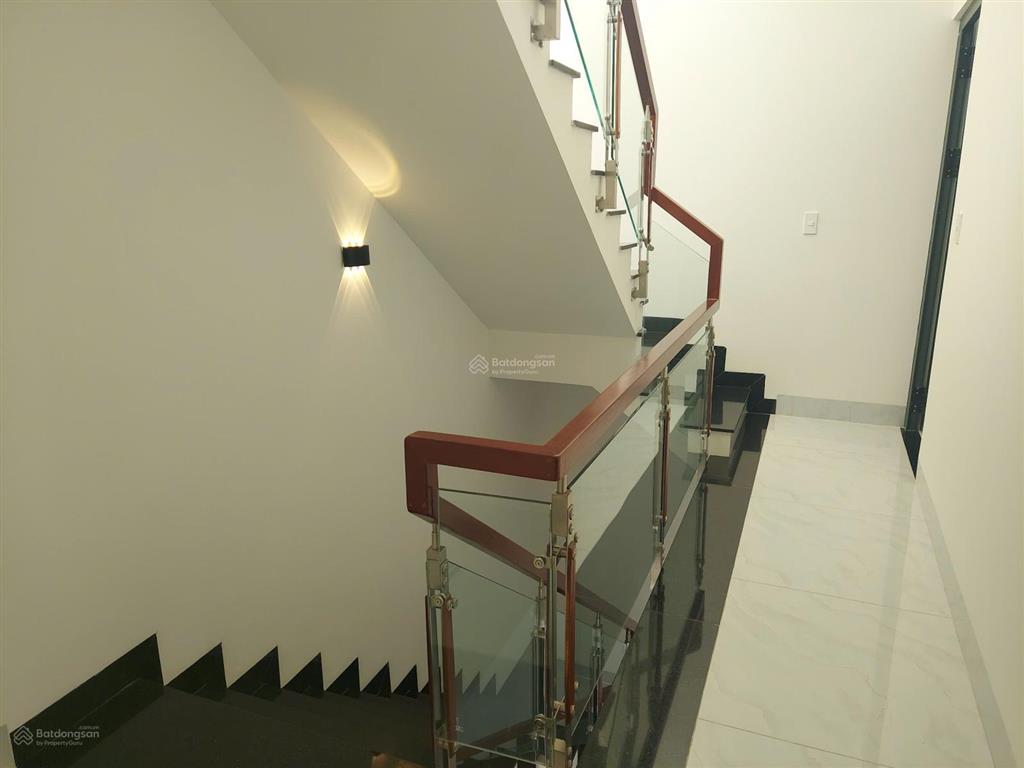 Cho thuê nhà đẹp  hẻm xe hơi 62m2 3 tầng hoàng hữu nam, quận 9