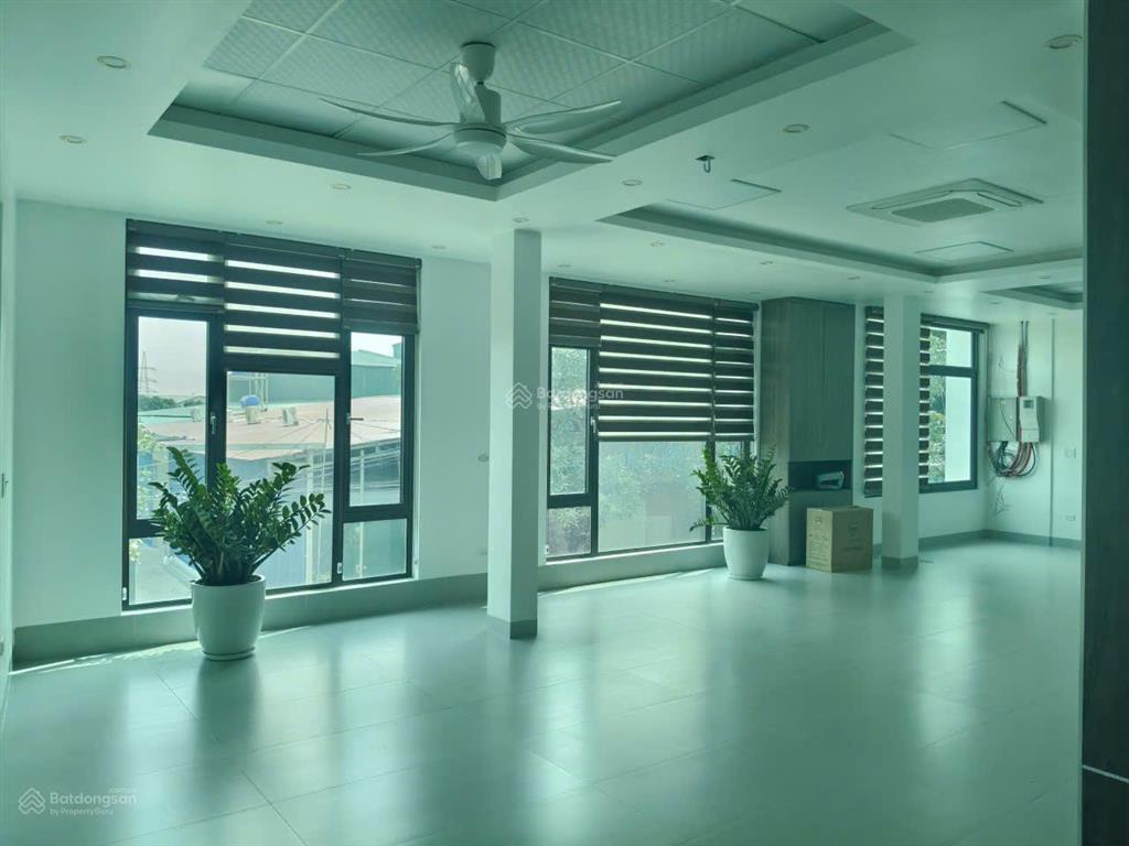 Cho thuê vp mặt tiền gần đường lê văn lương, tại xã nghĩa trụ, hưng yên, đường 10m, dt 250m2x3 tầng