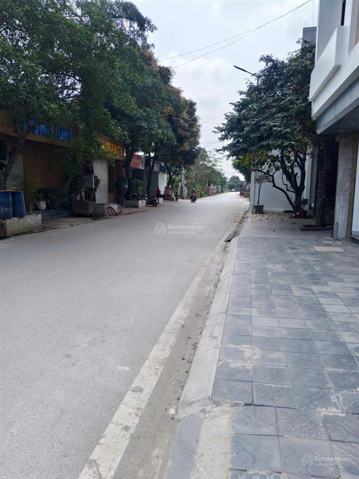 Cho thuê vp mặt tiền gần đường lê văn lương, tại xã nghĩa trụ, hưng yên, đường 10m, dt 250m2x3 tầng
