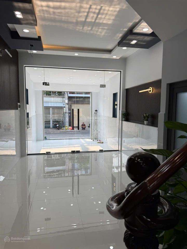 Bán nhà 4x17m 6 tấm 6pn 8wc mặt tiền đs8  bình tân  giá 10.5 tỷ