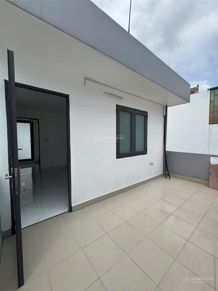 Bán nhà 5x15m 1 trệt 3 lầu st 6pn hxh kênh tân hóa  giá 9,5 tỷ