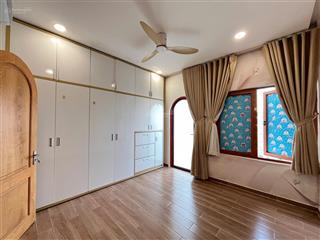 Nhà 2 lầu full nội thất hẻm xe hơi lâm văn bền