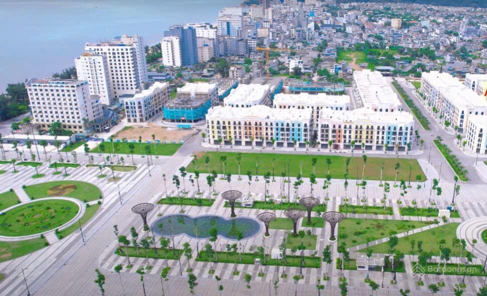 Gđ cần bán 2 lô lk tái định cư bình tân đối diện shophouse của tập đoàn sun