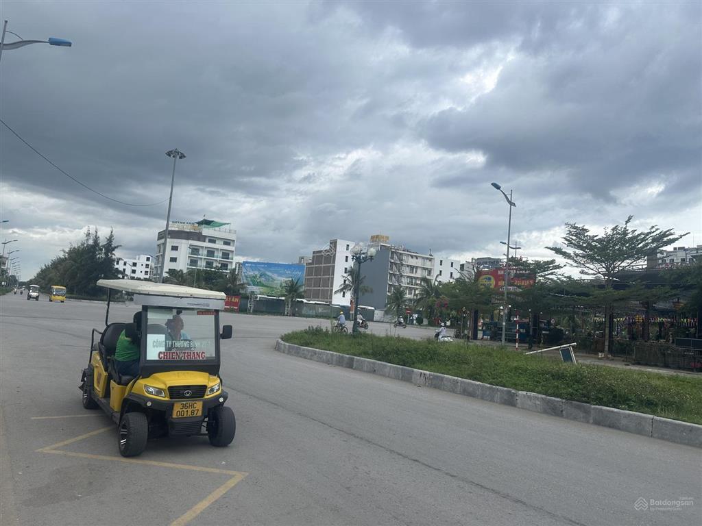 Chính chủ cần bán lô đất mặt đường thanh niên, phường quảng cư, tp sầm sơn, thanh hóa
