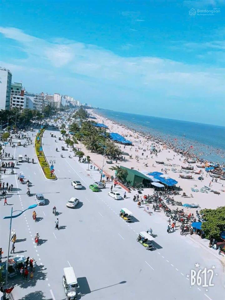 Gd cần bán nhanh cặp tđc quảng trường biển sầm sơn bên cạnh khu nhạc nước phố đi bộ,lô 2 đường hồ x