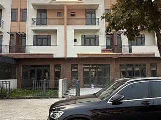 Chủ nhà ngộp  bán gấp siêu phẩm sh333 centa city ngay ngã 4 trung tâm  sẵn hđ thuê 540tr/3năm