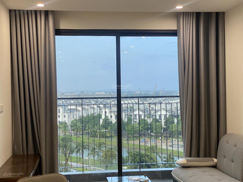 Bán căn hộ 2n2wc tầng trung view thoáng