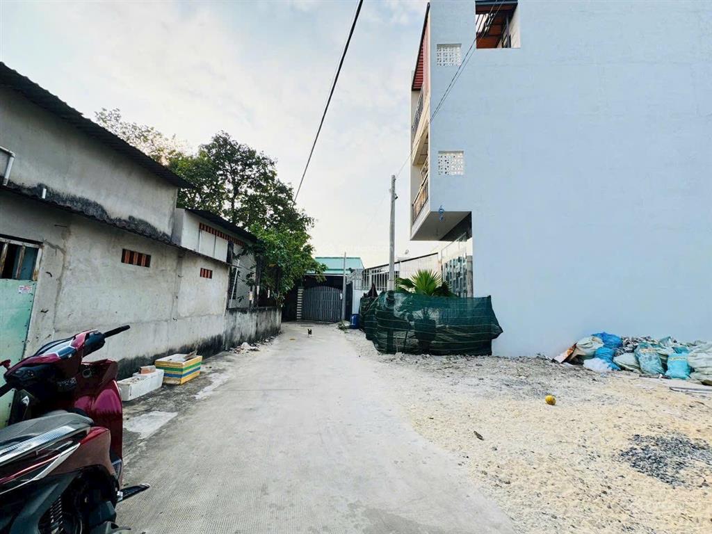 Đất góc 2 mặt tiền hiếm tt củ chi, 122m2 nở hậu đẹp, giảm sâu chưa tới 1 tỷ!