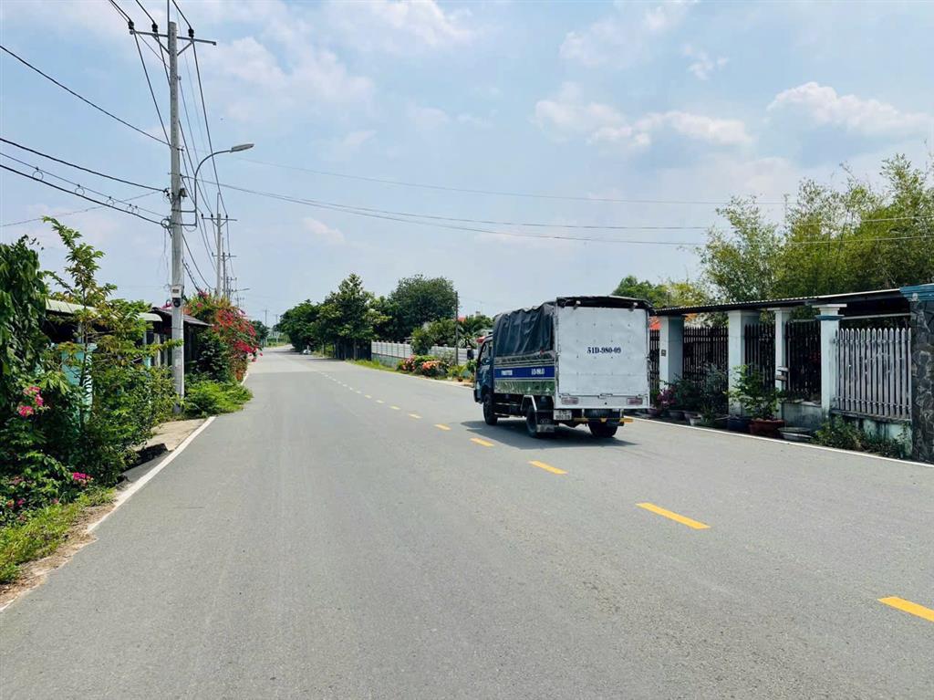 Trả nợ cần bán gấp lô đất làm nhà vườn 309.7m2 mặt tiền đường ba sa trung lập hạ, củ chi