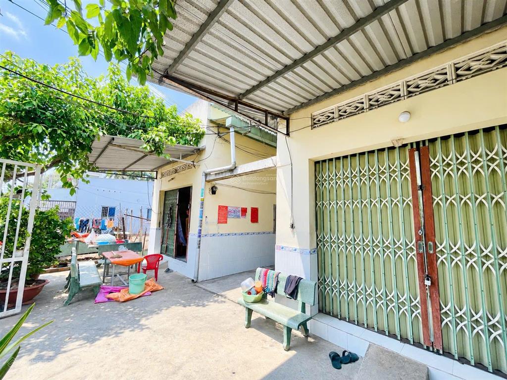 Chủ gửi bán nhanh dãy trọ ngay chợ việt kiều, củ chi, 12 phòng + 2 kiot có thu nhập ổn định