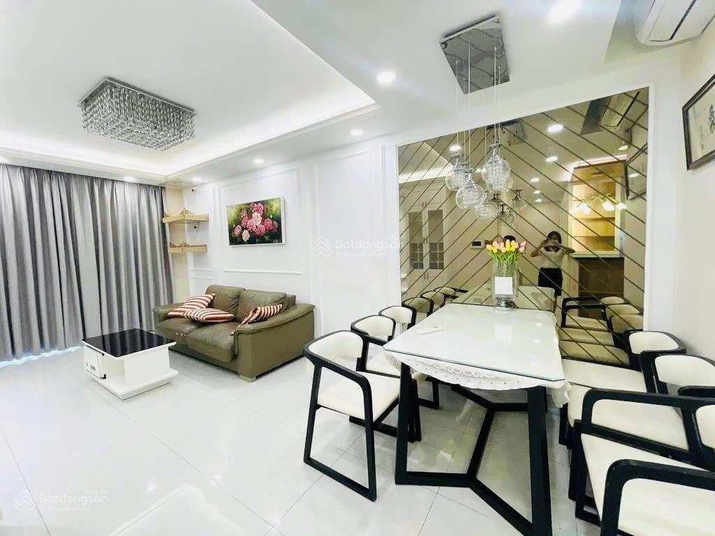 Garden gate 3pn 2wc full nội thất gần sân bay cv gia định phú nhuận ở ngay