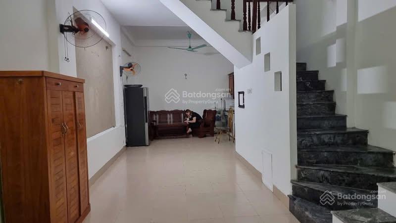 Cho thuê nhà quảng tiến  đại mỗ 50m², 3 tầng, 3 ngủ, 2 vs  ô tô vào tận cửa  full đồ