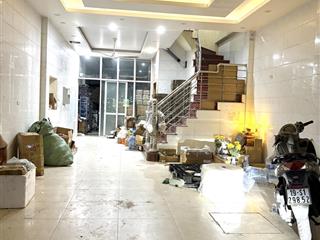 Cho thuê nhà lk tây nam linh đàm 95m2, 4 tầng  ô tô đỗ cửa  18 triệu  1/11 nhận nhà