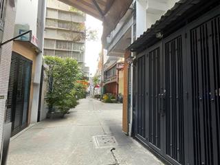 Nhà mới ở ngay  hẻm 3m vài căn ra mặt tiền nguyễn văn cừ quận 1 31m2 4 tầng 5 pn  6 tỷ 8