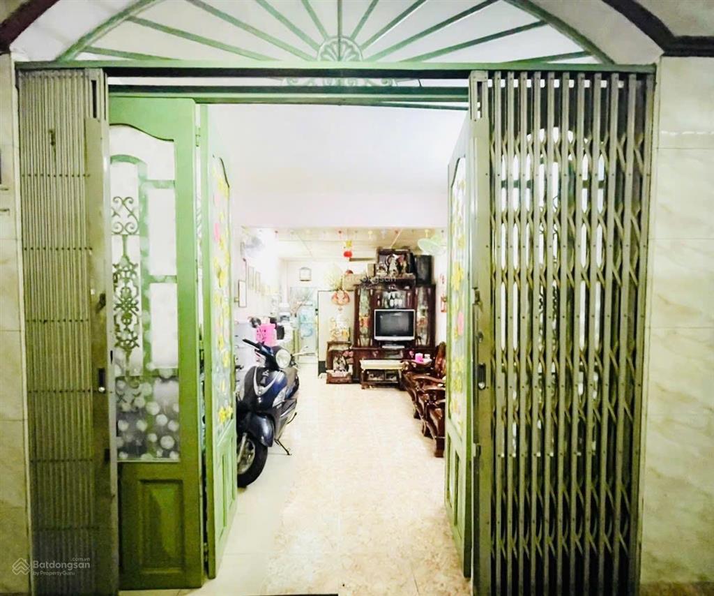 Gấp bán nhà cống quỳnh quận 1 41m2 ngang 3m6 2 tầng chỉ 6 tỷ x thương lượng